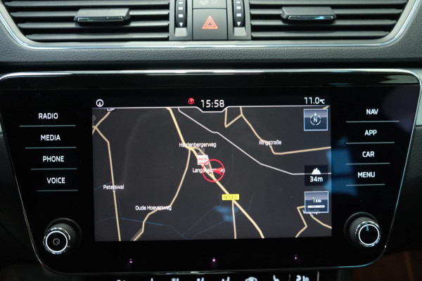 Škoda Superb Combi 1.4 TSI ACT Ambition Business - N.A.P. Airco, Cruise, Navi, Automaat, PDC