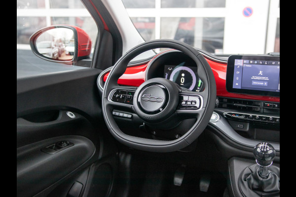 Fiat 500 Hybrid Torino Launch Edition | Private Lease € 379,- | New | Clima | Carplay | PDC | Priv Glass | Rosso Passione