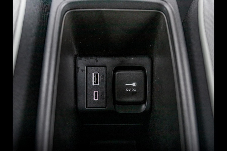 Fiat 500 Hybrid Torino Launch Edition | Private Lease € 379,- | New | Clima | Carplay | PDC | Priv Glass | Rosso Passione