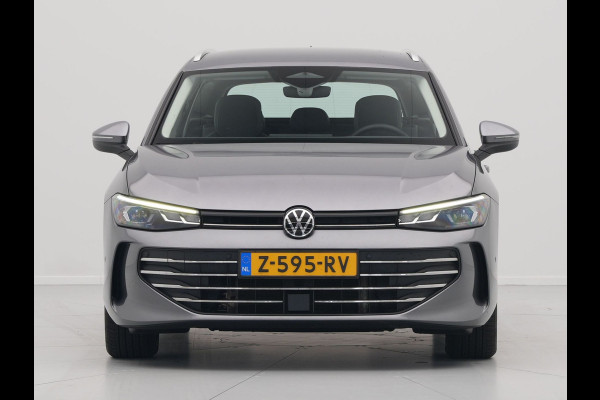 Volkswagen Passat Variant 1.5 eTSI 150pk DSG Business Trekhaak Navigatie Camera Massage Android/Carplay