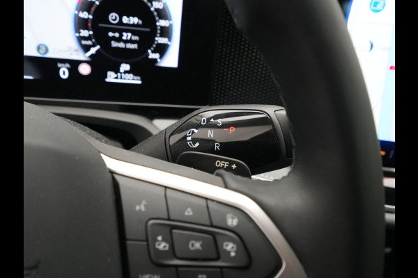 Volkswagen Passat Variant 1.5 eTSI 150pk DSG Business Trekhaak Navigatie Camera Massage Android/Carplay