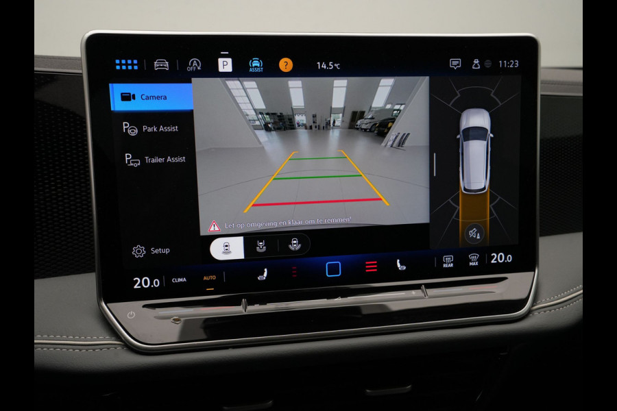 Volkswagen Passat Variant 1.5 eTSI 150pk DSG Business Trekhaak Navigatie Camera Massage Android/Carplay