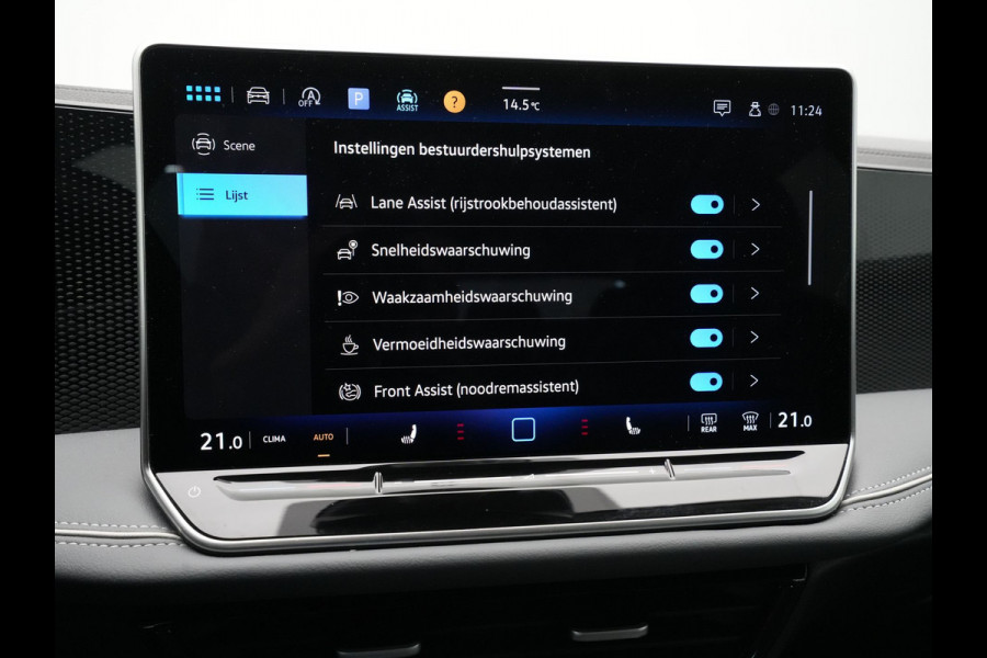 Volkswagen Passat Variant 1.5 eTSI 150pk DSG Business Trekhaak Navigatie Camera Massage Android/Carplay