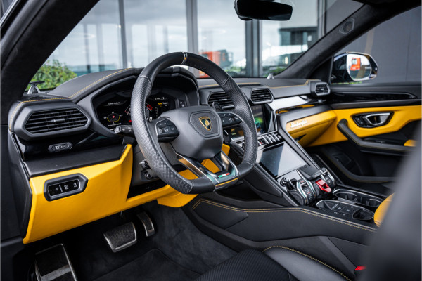 Lamborghini Urus 4.0 V8 - BTW | Akrapovic | Keramisch | Panorama | Xpel | B&O+ | Massage