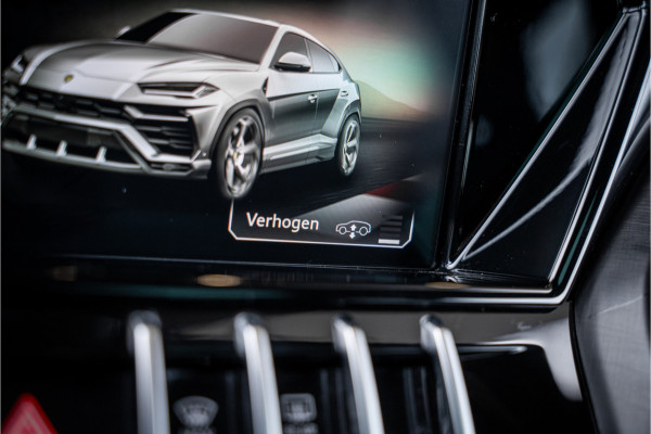 Lamborghini Urus 4.0 V8 - BTW | Akrapovic | Keramisch | Panorama | Xpel | B&O+ | Massage
