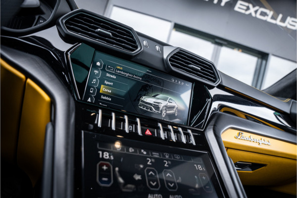 Lamborghini Urus 4.0 V8 - BTW | Akrapovic | Keramisch | Panorama | Xpel | B&O+ | Massage