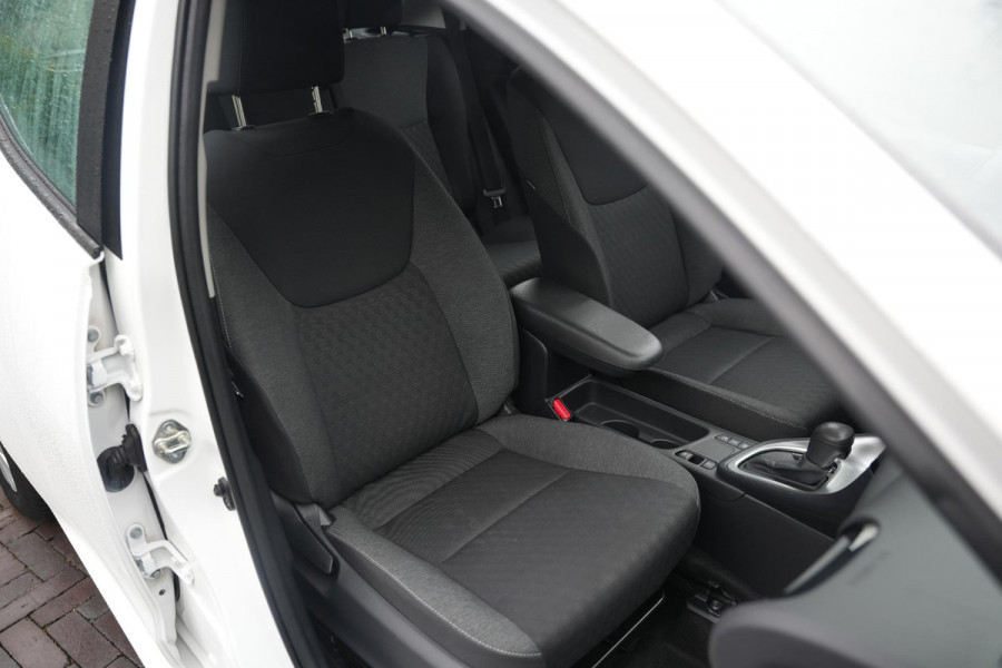 Toyota Yaris 1.5 Hybrid Comfort Navi camera, stoelverwarming assistent