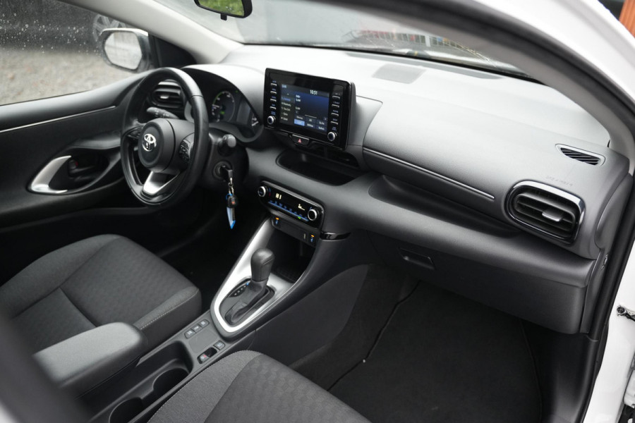Toyota Yaris 1.5 Hybrid Comfort Navi camera, stoelverwarming assistent