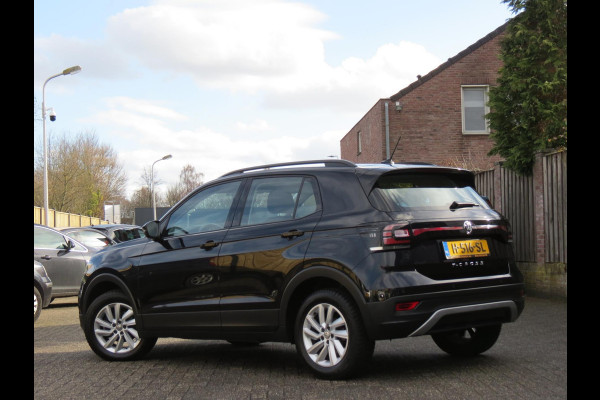 Volkswagen T-Cross 1.0 TSI Life | APPLE CARPLAY | LM VELGEN | DAB+ | ADAPTIVE CRUISE CONTROL | PARKEERSENSORS | BLIND SPOT |
