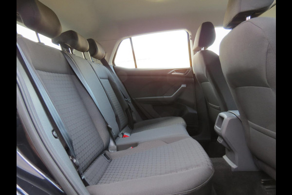 Volkswagen T-Cross 1.0 TSI Life | APPLE CARPLAY | LM VELGEN | DAB+ | ADAPTIVE CRUISE CONTROL | PARKEERSENSORS | BLIND SPOT |