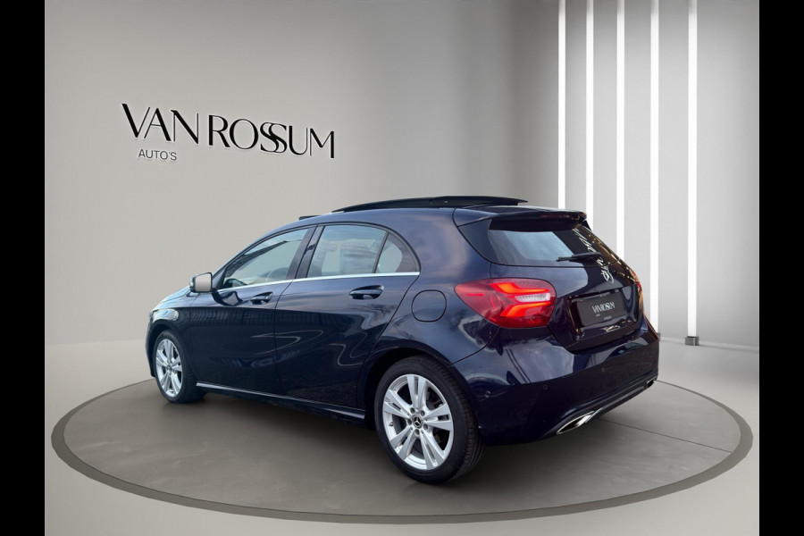 Mercedes-Benz A-Klasse A 180 Urban PANO Automaat Stoelverwarming 1e Eigenaar