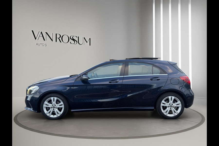 Mercedes-Benz A-Klasse A 180 Urban PANO Automaat Stoelverwarming 1e Eigenaar