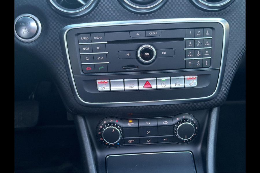 Mercedes-Benz A-Klasse A 180 Urban PANO Automaat Stoelverwarming 1e Eigenaar