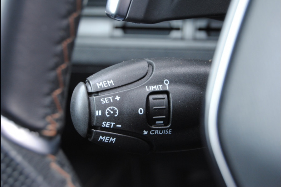 Peugeot 3008 1.6 PureT. GT Line | | Navi| Camera| Trekhaak