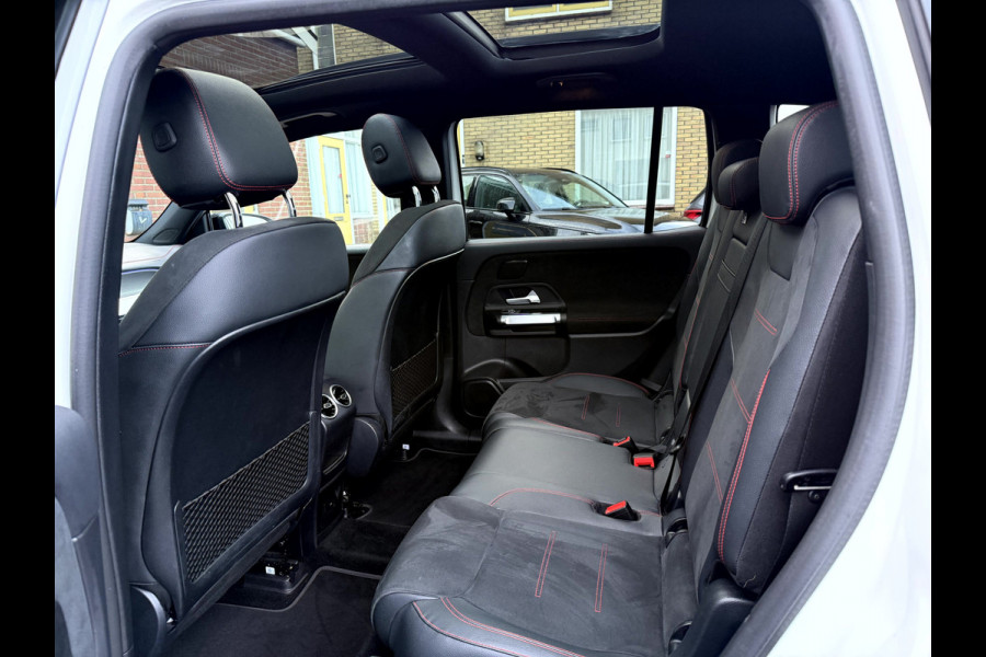 Mercedes-Benz EQB 300 4MATIC AMG Line 7-Persoons Panoramadak, 360 camera