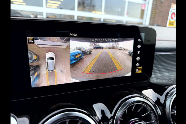 Mercedes-Benz EQB 300 4MATIC AMG Line 7-Persoons Panoramadak, 360 camera