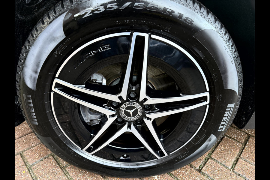 Mercedes-Benz EQB 300 4MATIC AMG Line 7-Persoons Panoramadak, 360 camera