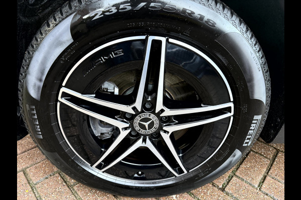 Mercedes-Benz EQB 300 4MATIC AMG Line 7-Persoons Panoramadak, 360 camera