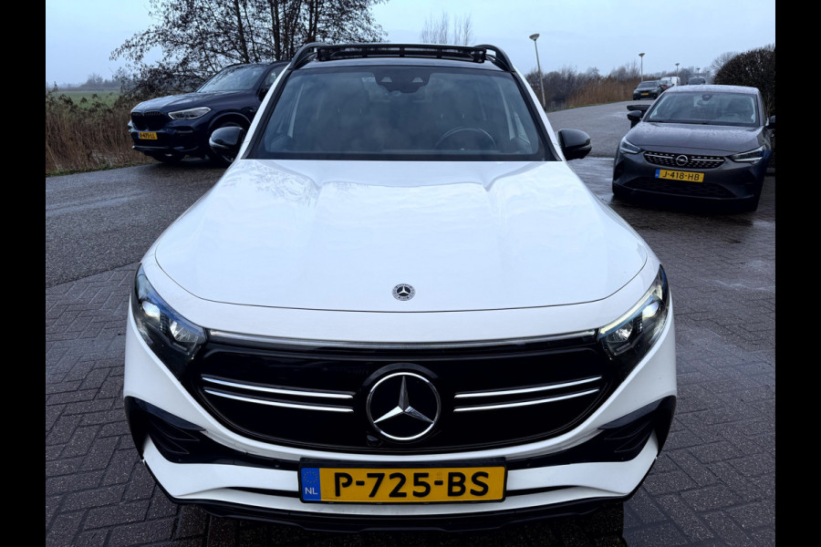 Mercedes-Benz EQB 300 4MATIC AMG Line 7-Persoons Panoramadak, 360 camera