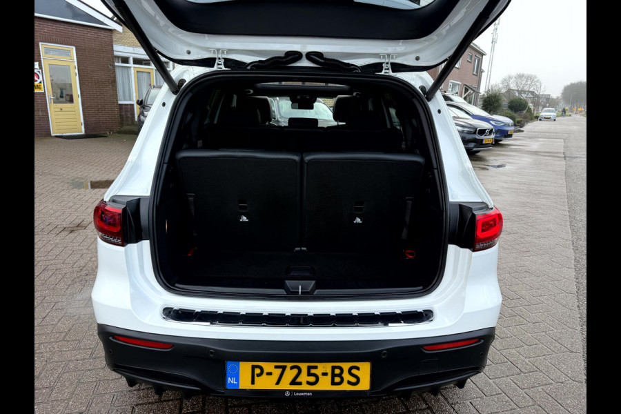 Mercedes-Benz EQB 300 4MATIC AMG Line 7-Persoons Panoramadak, 360 camera
