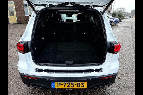 Mercedes-Benz EQB 300 4MATIC AMG Line 7-Persoons Panoramadak, 360 camera