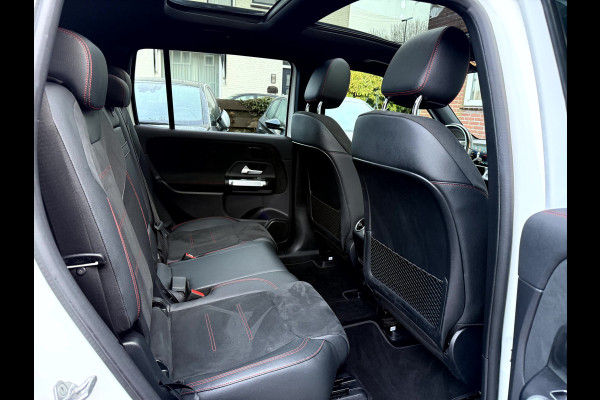 Mercedes-Benz EQB 300 4MATIC AMG Line 7-Persoons Panoramadak, 360 camera