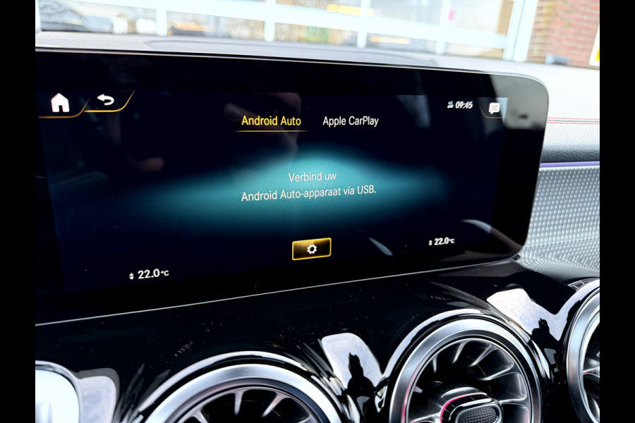 Mercedes-Benz EQB 300 4MATIC AMG Line 7-Persoons Panoramadak, 360 camera