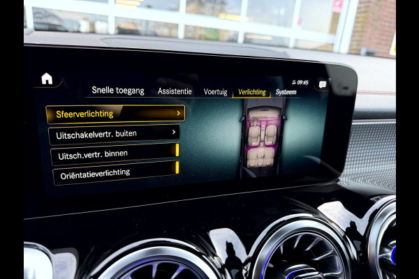 Mercedes-Benz EQB 300 4MATIC AMG Line 7-Persoons Panoramadak, 360 camera