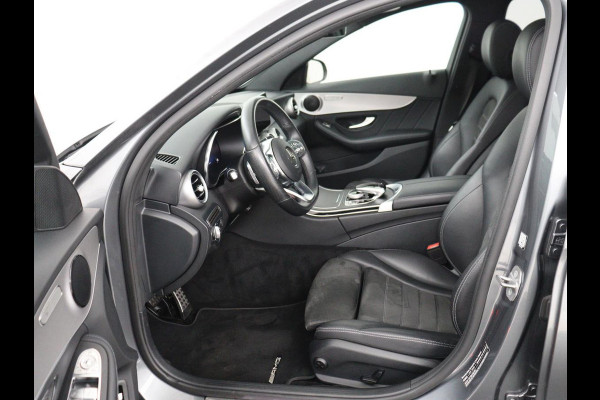 Mercedes-Benz C-Klasse 300e AMG | Panoramadak | 360 Camera | Stoelverwarming | Leder/Alcantara | Carplay | Sfeerverlichting | Park Assist | Navigatie | Full LED | PHEV | Plug In
