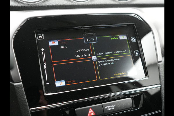 Suzuki Vitara 1.5 Hybrid Select Automaat Dealer O.H 15.055 KM | Adaptive Cruise | Keyless | LED Koplampen | Stoelverwarming | Camera | Apple Carplay | 17"L.M |
