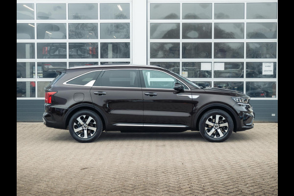 Kia Sorento 1.6 T-GDI Plug-in Hybrid 4WD ExecutiveLine 7p. | Full options | NL auto! | Alarm klasse 3 | Afn. Trekhaak l 100% onderhouden