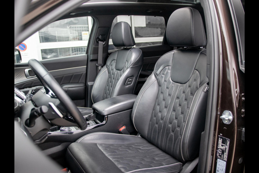 Kia Sorento 1.6 T-GDI Plug-in Hybrid 4WD ExecutiveLine 7p. | Full options | NL auto! | Alarm klasse 3 | Afn. Trekhaak l 100% onderhouden