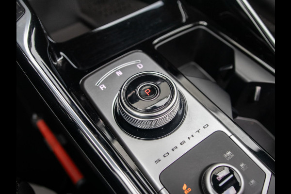 Kia Sorento 1.6 T-GDI Plug-in Hybrid 4WD ExecutiveLine 7p. | Full options | NL auto! | Alarm klasse 3 | Afn. Trekhaak l 100% onderhouden