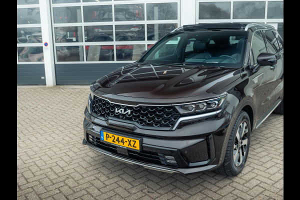 Kia Sorento 1.6 T-GDI Plug-in Hybrid 4WD ExecutiveLine 7p. | Full options | NL auto! | Alarm klasse 3 | Afn. Trekhaak l 100% onderhouden