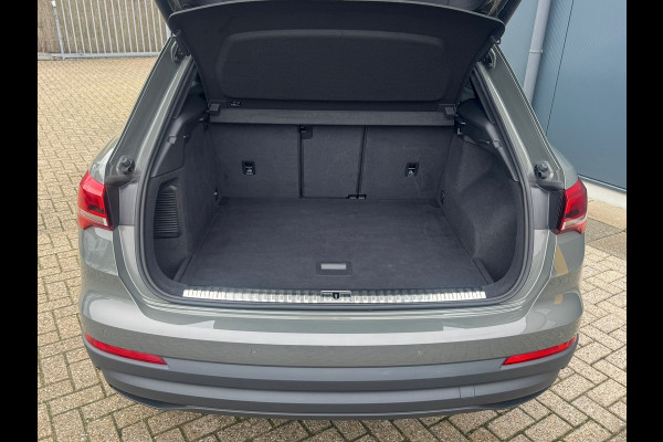 Audi Q3 45 TFSI e S-Line Edition * Navigatie * Stoelverwarming * Side Assist * Adaptieve Cruise Control *