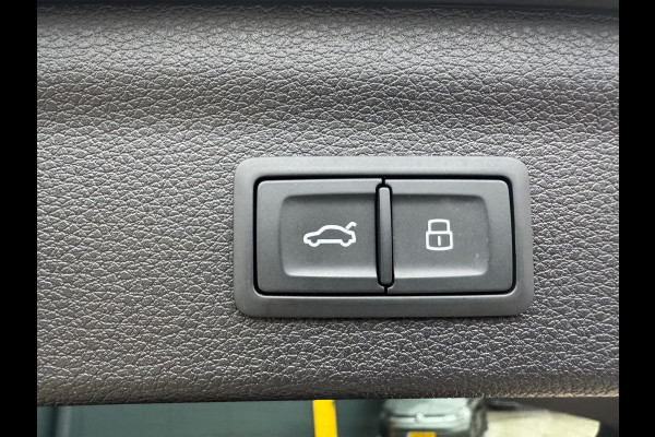 Audi Q3 45 TFSI e S-Line Edition * Navigatie * Stoelverwarming * Side Assist * Adaptieve Cruise Control *