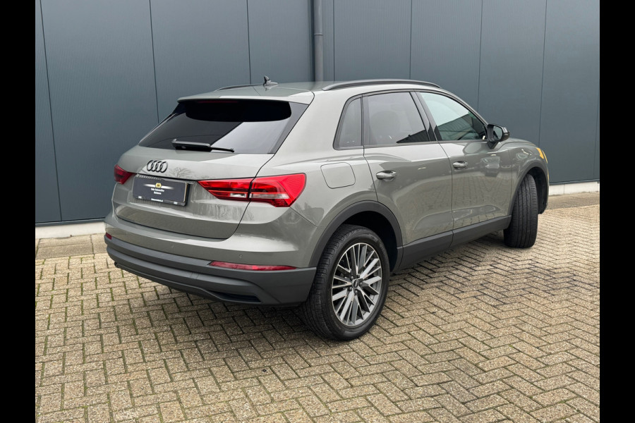 Audi Q3 45 TFSI e S-Line Edition * Navigatie * Stoelverwarming * Side Assist * Adaptieve Cruise Control *
