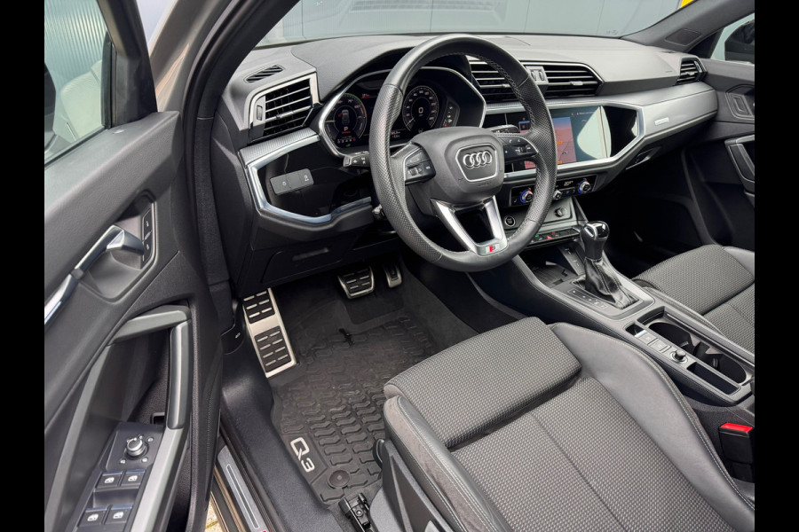 Audi Q3 45 TFSI e S-Line Edition * Navigatie * Stoelverwarming * Side Assist * Adaptieve Cruise Control *