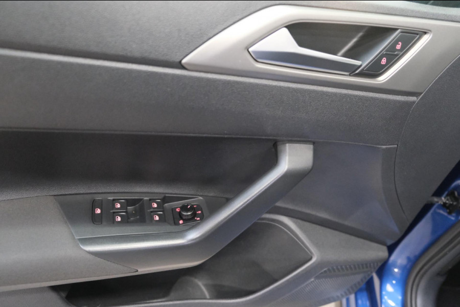 Volkswagen Polo 1.0 TSI R-Line Automaat - N.A.P. Airco, Cruise, Navi, PDC.