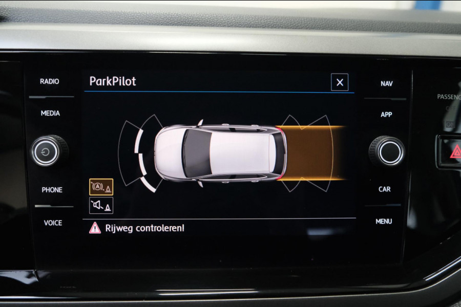 Volkswagen Polo 1.0 TSI R-Line Automaat - N.A.P. Airco, Cruise, Navi, PDC.