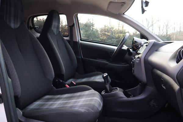 Peugeot 108 1.0 e-VTi Active | Achteruitrijcamera | Carplay |