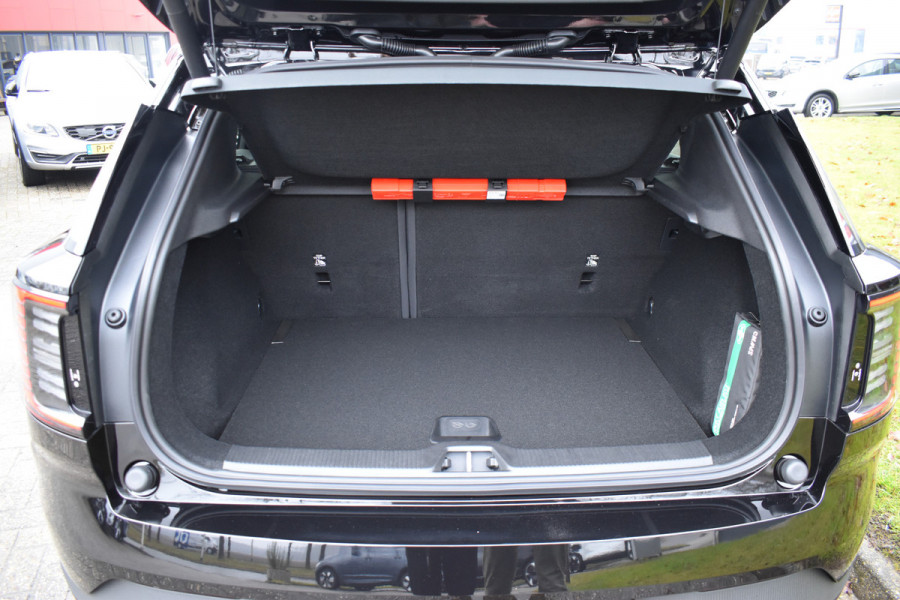 Volvo EX30 Extended Range 272PK Black Edition 69 kWh | H&K | 20" LMV | Elektr. Stoel | ACC | Camera | Blis