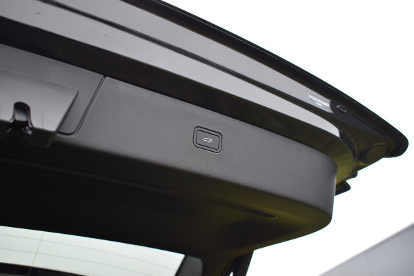 Volvo EX30 Extended Range 272PK Black Edition 69 kWh | H&K | 20" LMV | Elektr. Stoel | ACC | Camera | Blis