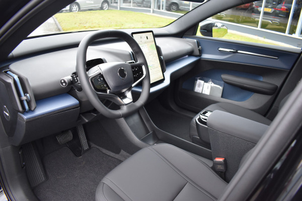Volvo EX30 Extended Range 272PK Black Edition 69 kWh | H&K | 20" LMV | Elektr. Stoel | ACC | Camera | Blis