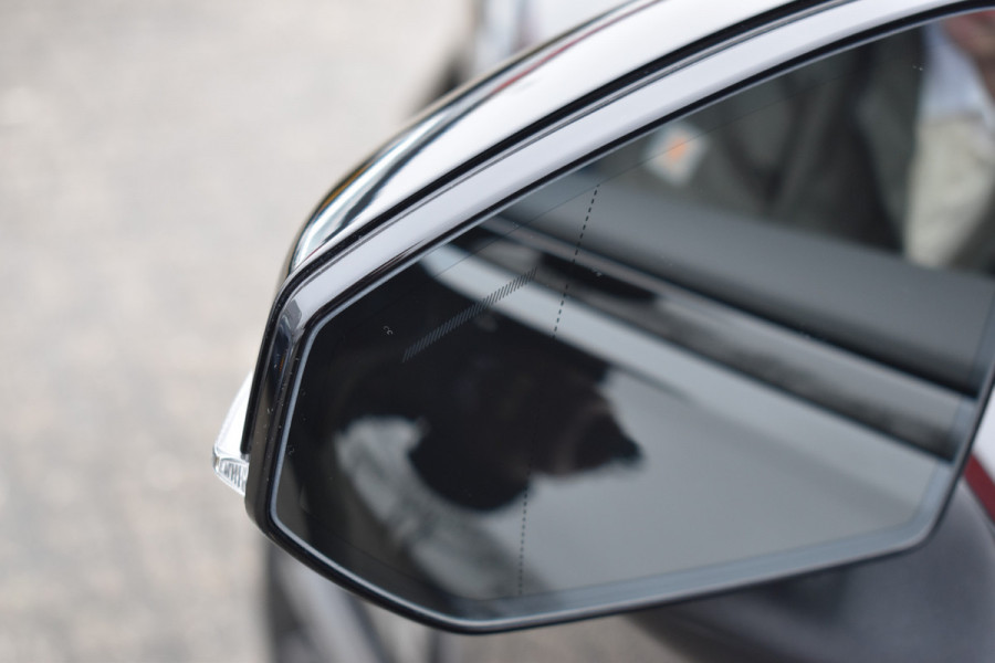 Volvo EX30 Extended Range 272PK Black Edition 69 kWh | H&K | 20" LMV | Elektr. Stoel | ACC | Camera | Blis