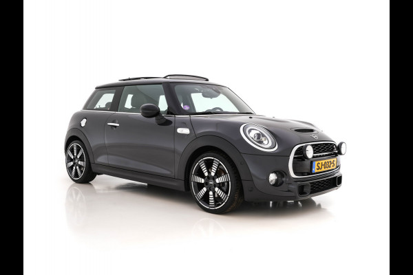 MINI Mini 2.0 Cooper S Chili JCW-Sport-Pack Aut. *PANO | LEATHER | HEAD-UP | HARMAN/KARDON | FULL-LED | JCW-EXHAUST | DAB+ | KEYLESS | NAVI-FULLMAP | CAMERA | CRUISE | AMBIENTLIGHT | SHIFTPADDLES | SPORTSEATS | UNION-JACK | 19"ALU*