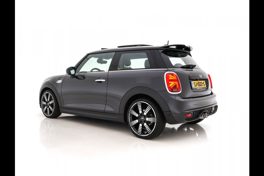 MINI Mini 2.0 Cooper S Chili JCW-Sport-Pack Aut. *PANO | LEATHER | HEAD-UP | HARMAN/KARDON | FULL-LED | JCW-EXHAUST | DAB+ | KEYLESS | NAVI-FULLMAP | CAMERA | CRUISE | AMBIENTLIGHT | SHIFTPADDLES | SPORTSEATS | UNION-JACK | 19"ALU*