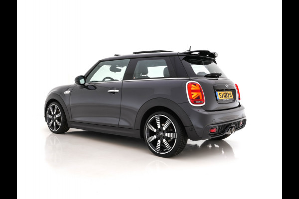 MINI Mini 2.0 Cooper S Chili JCW-Sport-Pack Aut. *PANO | LEATHER | HEAD-UP | HARMAN/KARDON | FULL-LED | JCW-EXHAUST | DAB+ | KEYLESS | NAVI-FULLMAP | CAMERA | CRUISE | AMBIENTLIGHT | SHIFTPADDLES | SPORTSEATS | UNION-JACK | 19"ALU*