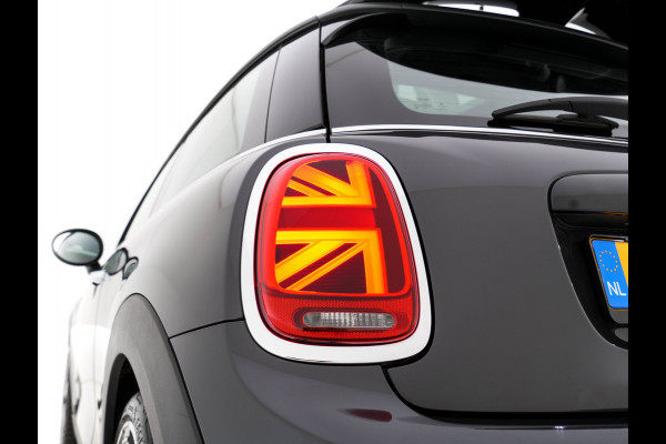 MINI Mini 2.0 Cooper S Chili JCW-Sport-Pack Aut. *PANO | LEATHER | HEAD-UP | HARMAN/KARDON | FULL-LED | JCW-EXHAUST | DAB+ | KEYLESS | NAVI-FULLMAP | CAMERA | CRUISE | AMBIENTLIGHT | SHIFTPADDLES | SPORTSEATS | UNION-JACK | 19"ALU*