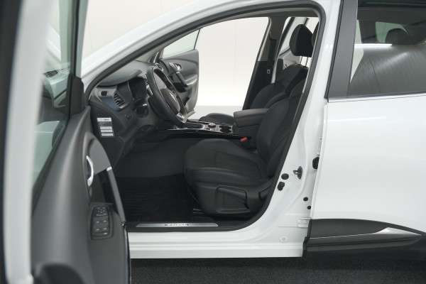 Renault Kadjar TCe 140 EDC Limited | Camera | Dodehoekdetectie | Apple Carplay | Stoelverwarming